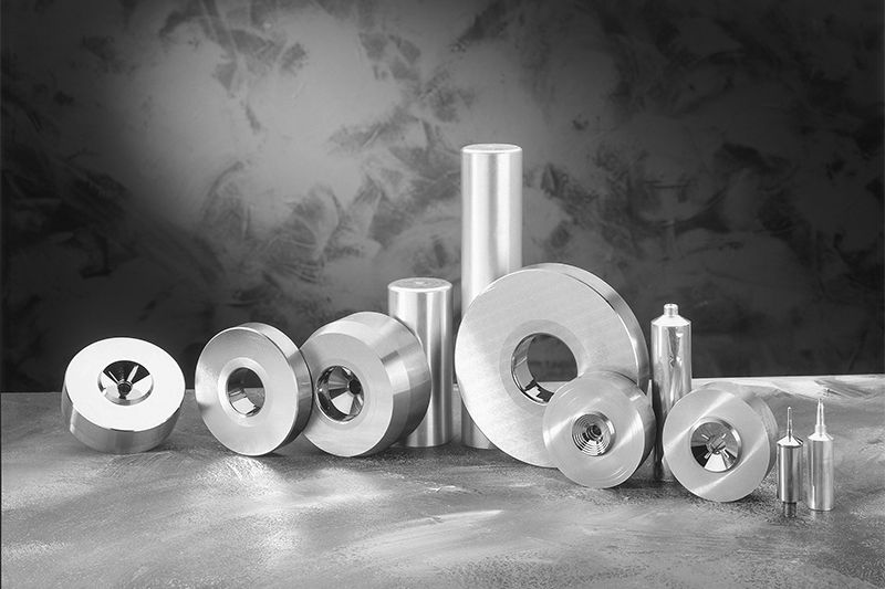 Dies and Punches for Aluminum Aerosols, Flexible Tubes and Cans